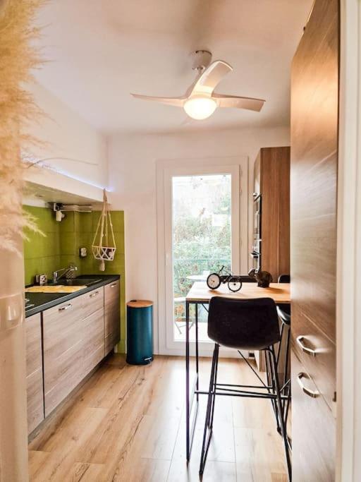 Eden Cassis - Centre Ville 2 Chbres - Wifi - Clim ภายนอก รูปภาพ